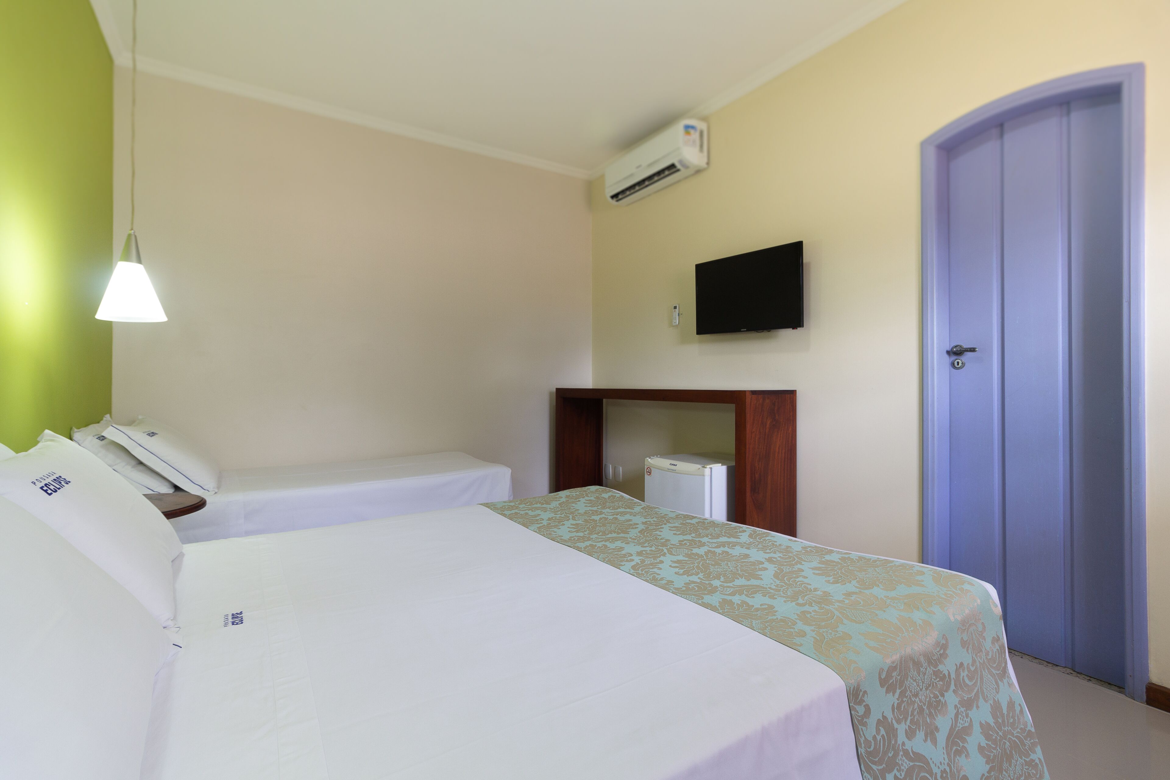 classic triple room | minibar, free wifi, bed sheets