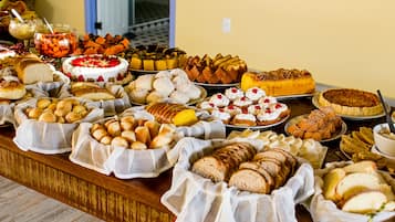 Desayuno buffet incluido todos los días