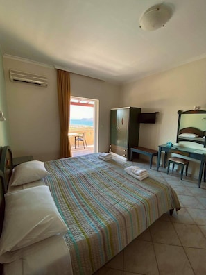 开间, 1 张双人床 | 客房内保险箱、遮光窗帘、隔音、熨斗/熨衣板