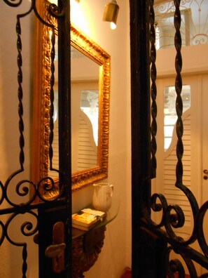 Interior detail - Solar das Artes Pousada Boutique (Salvador)