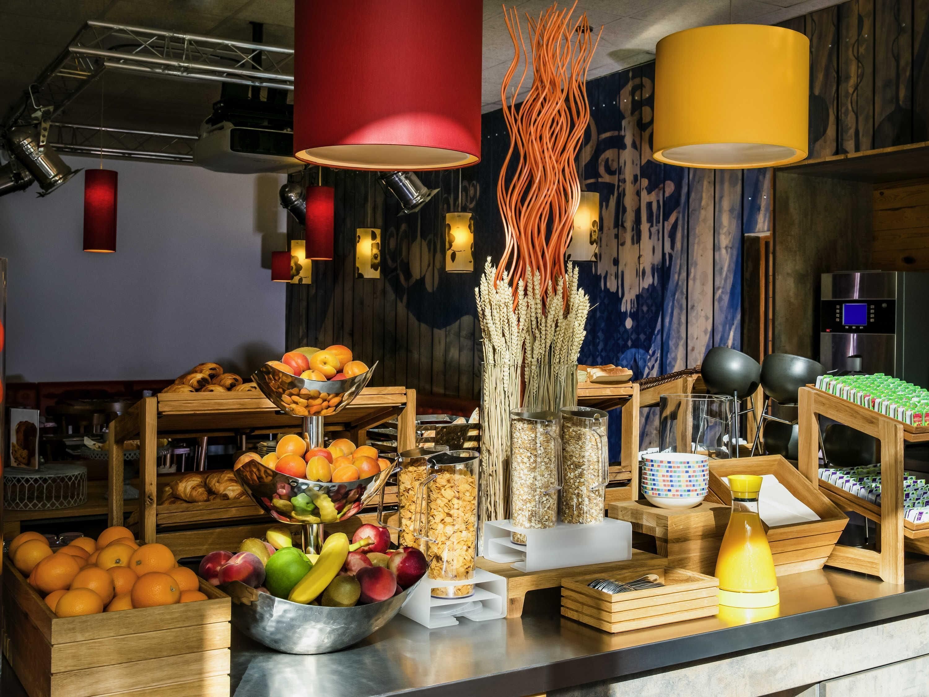 daily buffet breakfast (eur 13.90 per person)