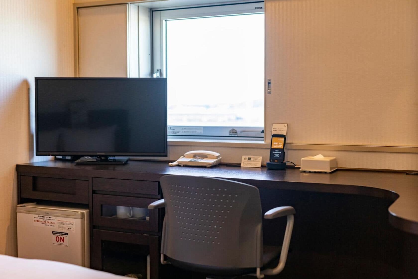 double room, smoking (16㎡, bed size 160cm) | desk, free wifi