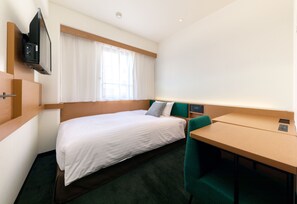 Down duvets, desk, blackout curtains, iron/ironing board - Nishitetsu Inn Nihonbashi (Tokyo)
