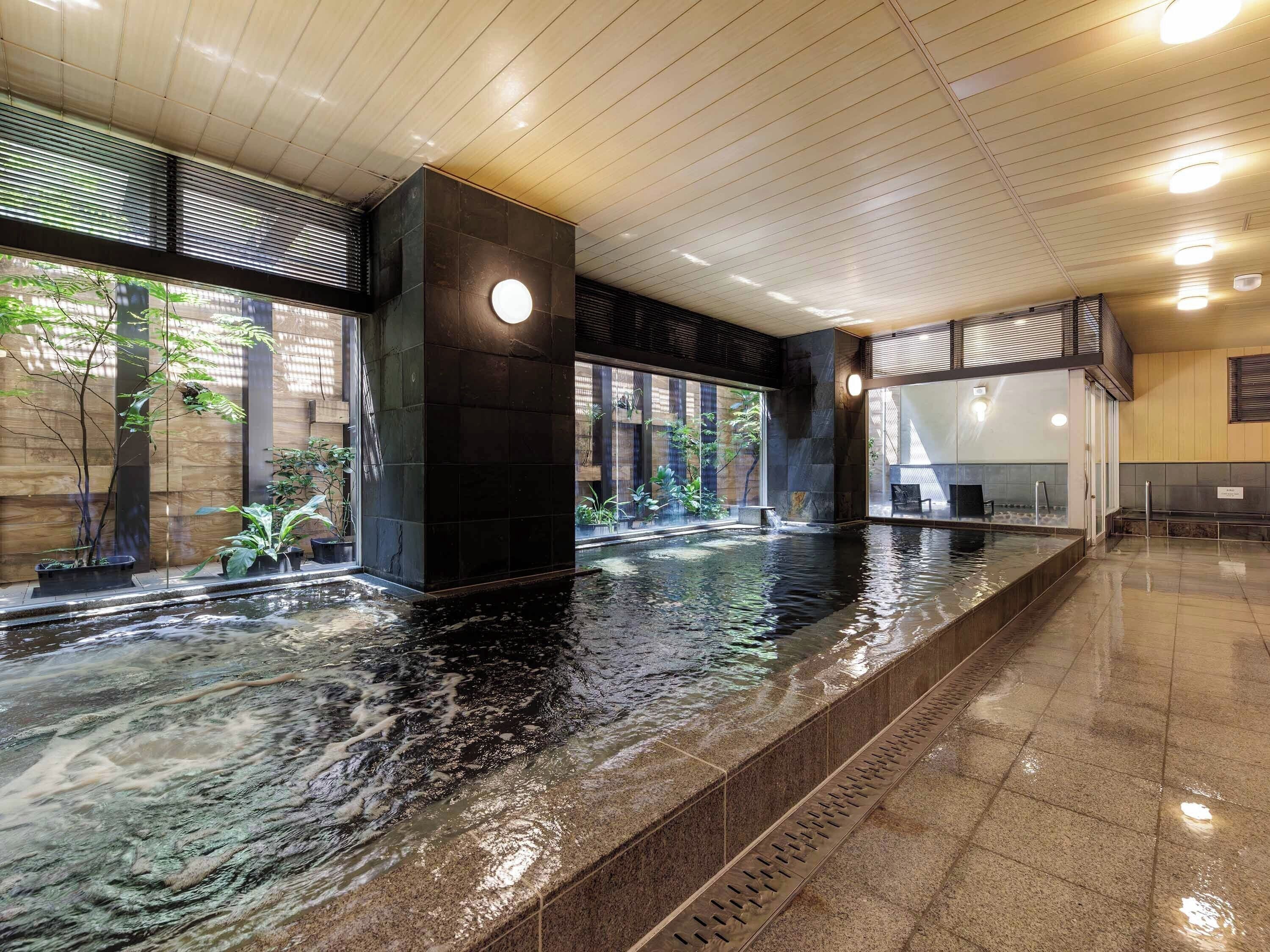 مغطس سبا داخلي