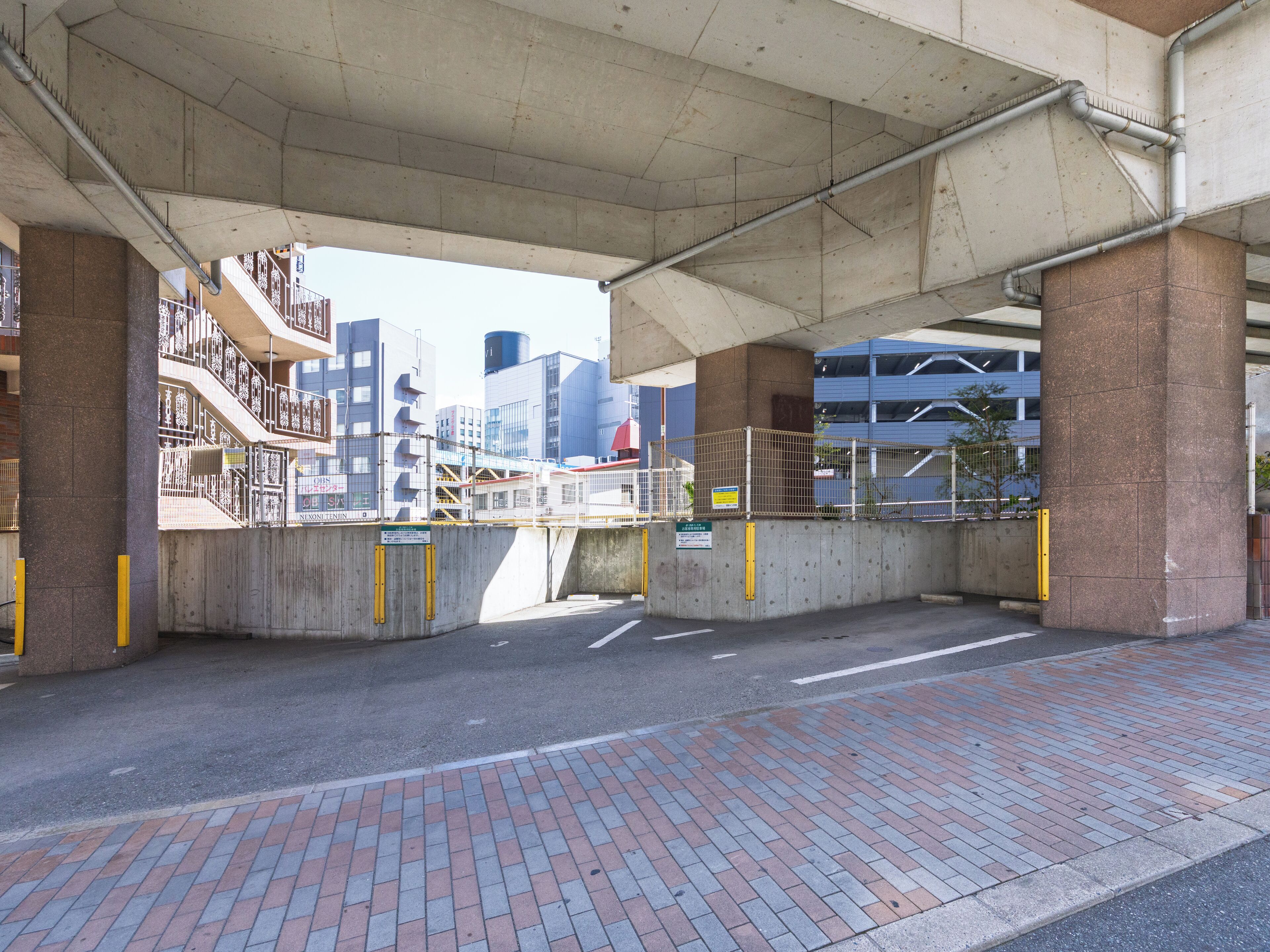 self-parking (surcharge) 1500 per night