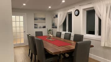 Breakfast area