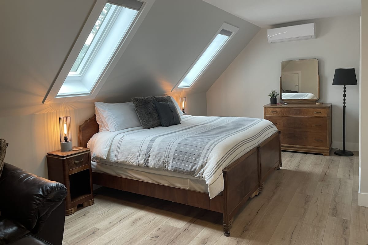 Comfort Suite, 1 Bedroom | 1 bedroom, premium bedding, Select Comfort beds, individually decorated