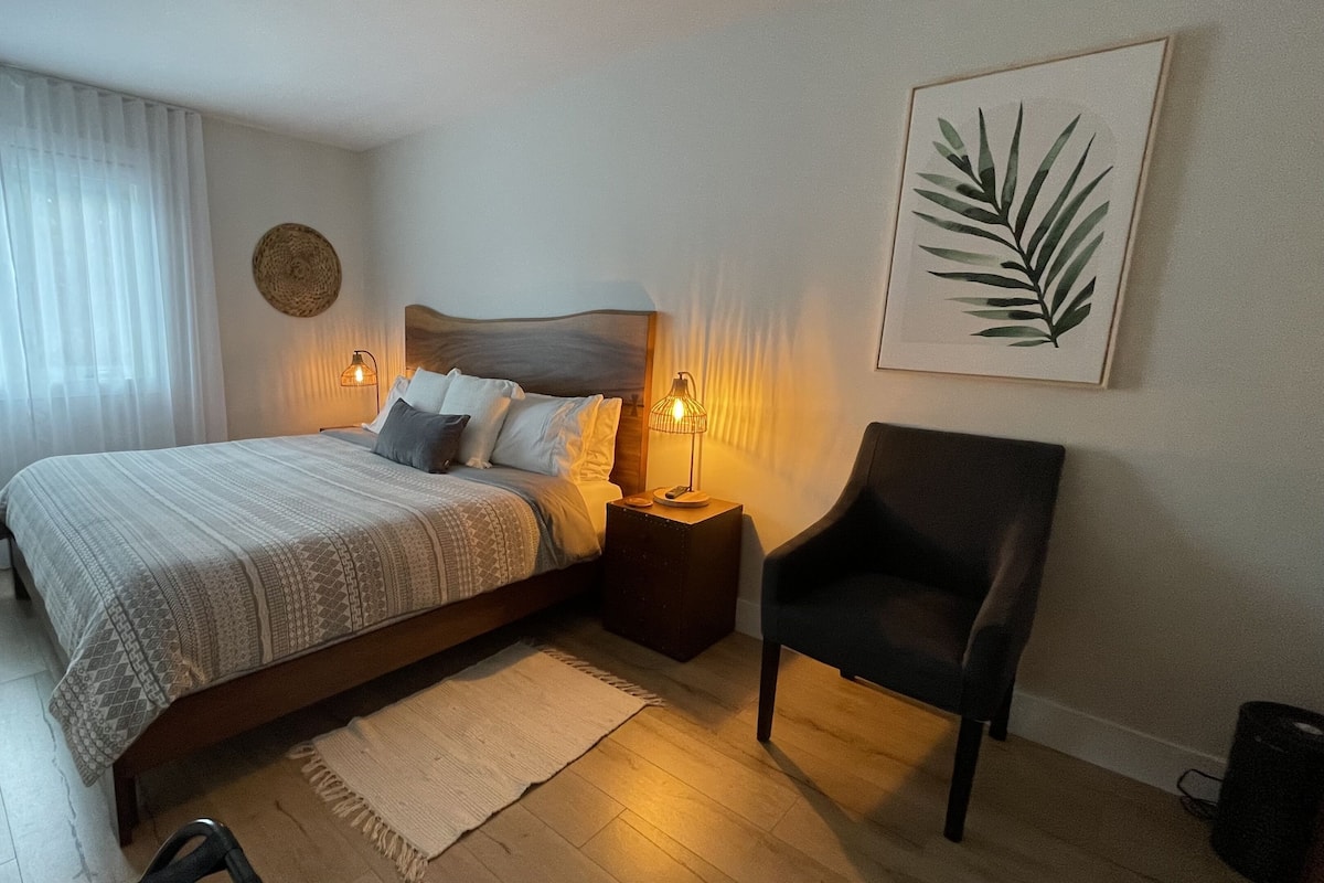 Comfort Double Room, 1 King Bed | 1 bedroom, premium bedding, Select Comfort beds, individually decorated