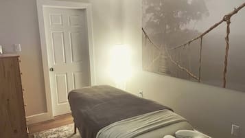 Deep-tissue massages, Swedish massages, sports massages