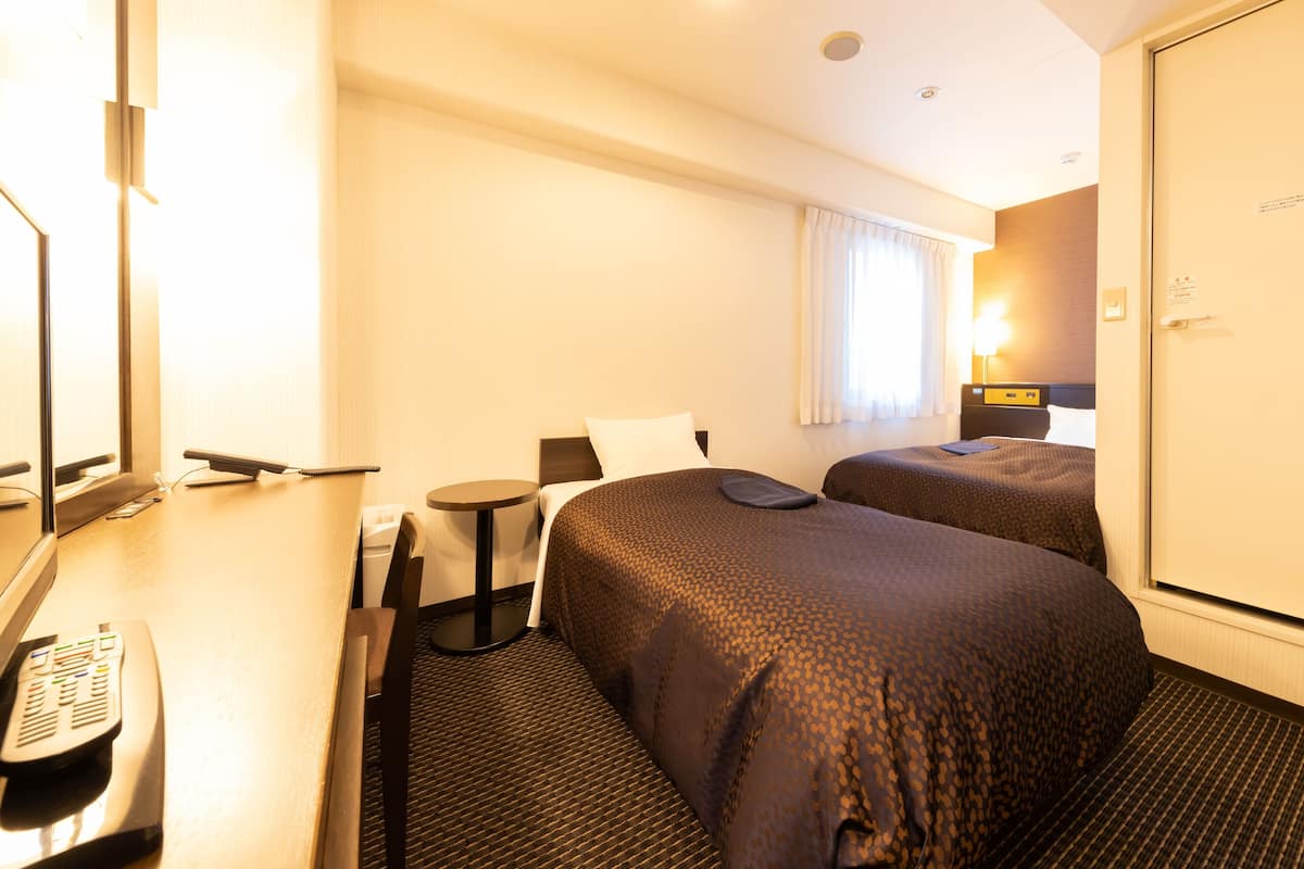 Down duvets, desk, iron/ironing board, free WiFi
