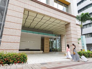 Exterior - Nishitetsu Resort Inn Naha (Naha)