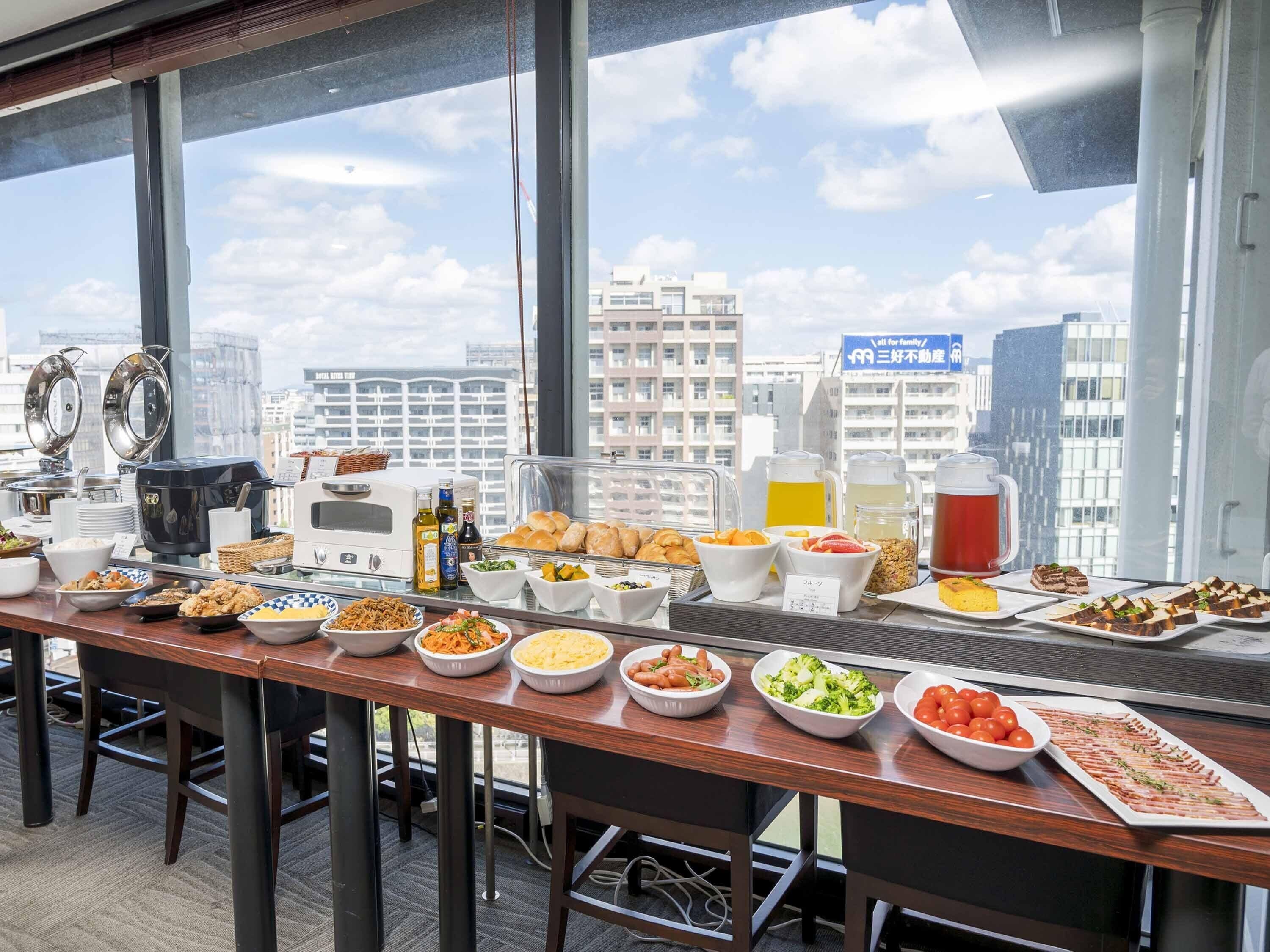 daily cooked-to-order breakfast (jpy 1500 per person)