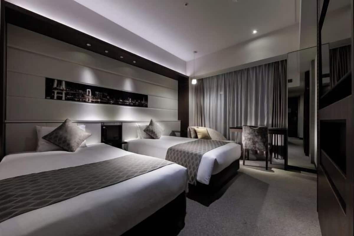 1 bedroom, in-room safe, desk, blackout drapes
