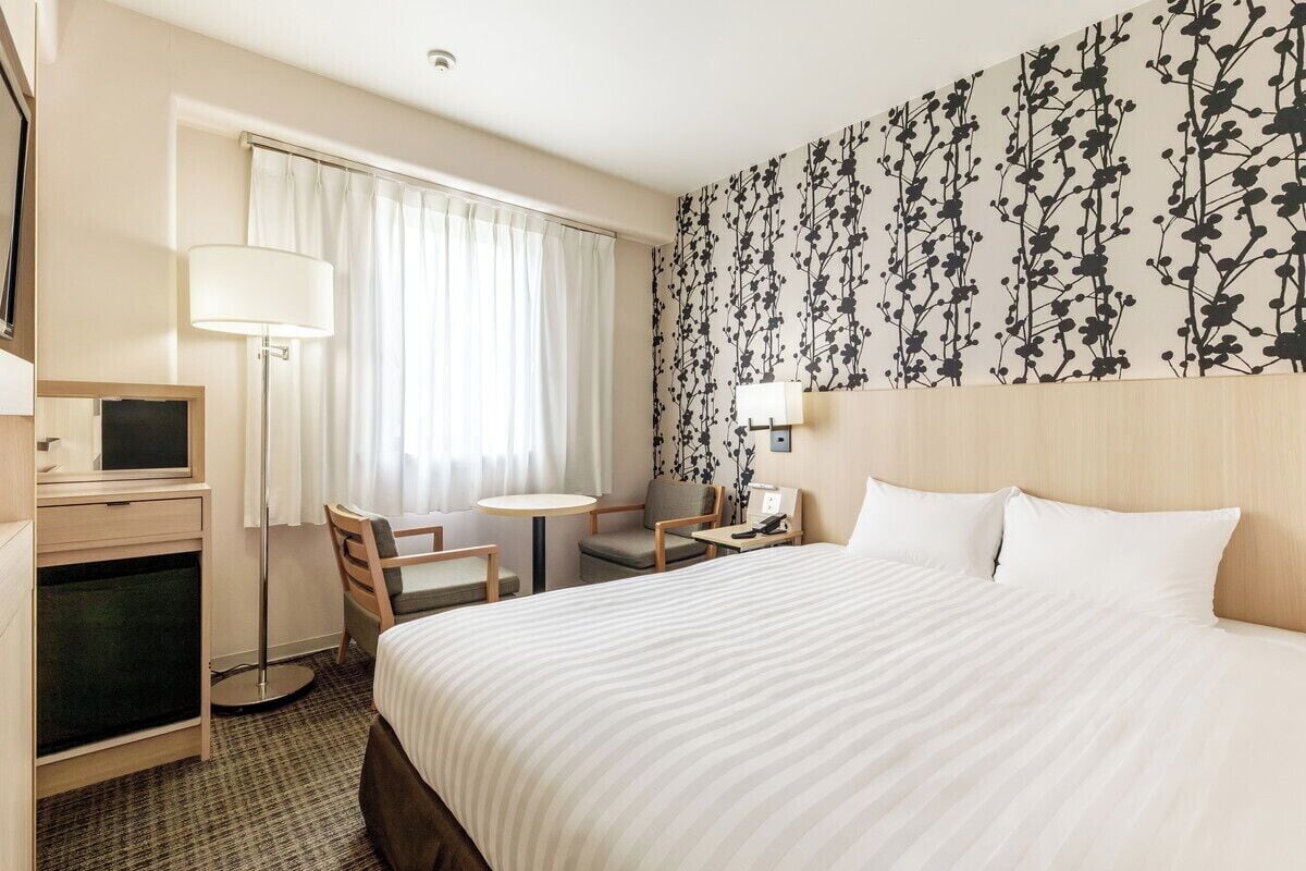 Iron/ironing board, free WiFi, wheelchair access