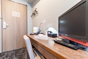 Room amenity - Nishitetsu Inn Kamata (Tokyo)