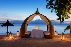 4 restaurants; breakfast, lunch, and dinner served - Le Jadis Beach Resort & Wellness - Managed by Banyan Tree Hotels & Resorts (Balaclava)
