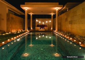 Indoor pool, outdoor pool, pool loungers - The Serai Chikmagalur (Chikkamagaluru)