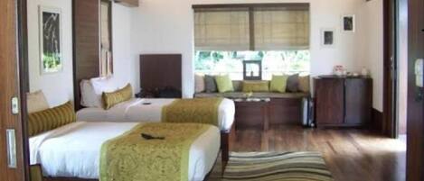 Estate Pool Villa Twin Bed | Premium bedding, minibar, in-room safe, desk