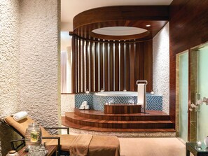 Couples treatment rooms, sauna, hot tub, steam room, body treatments