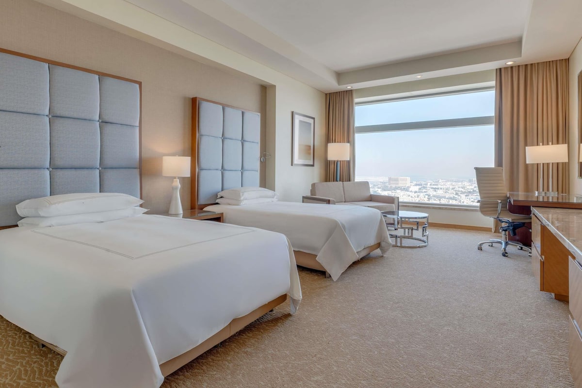 1 bedroom, minibar, in-room safe, desk