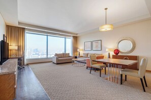 Suite, 1 Double Bed, Corner | Living area - Swissotel Al Ghurair (Dubai)