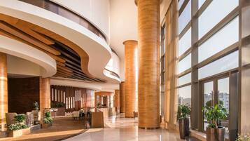 FrĂŒhstĂŒck, Mittagessen, Abendessen, internationale KĂŒche