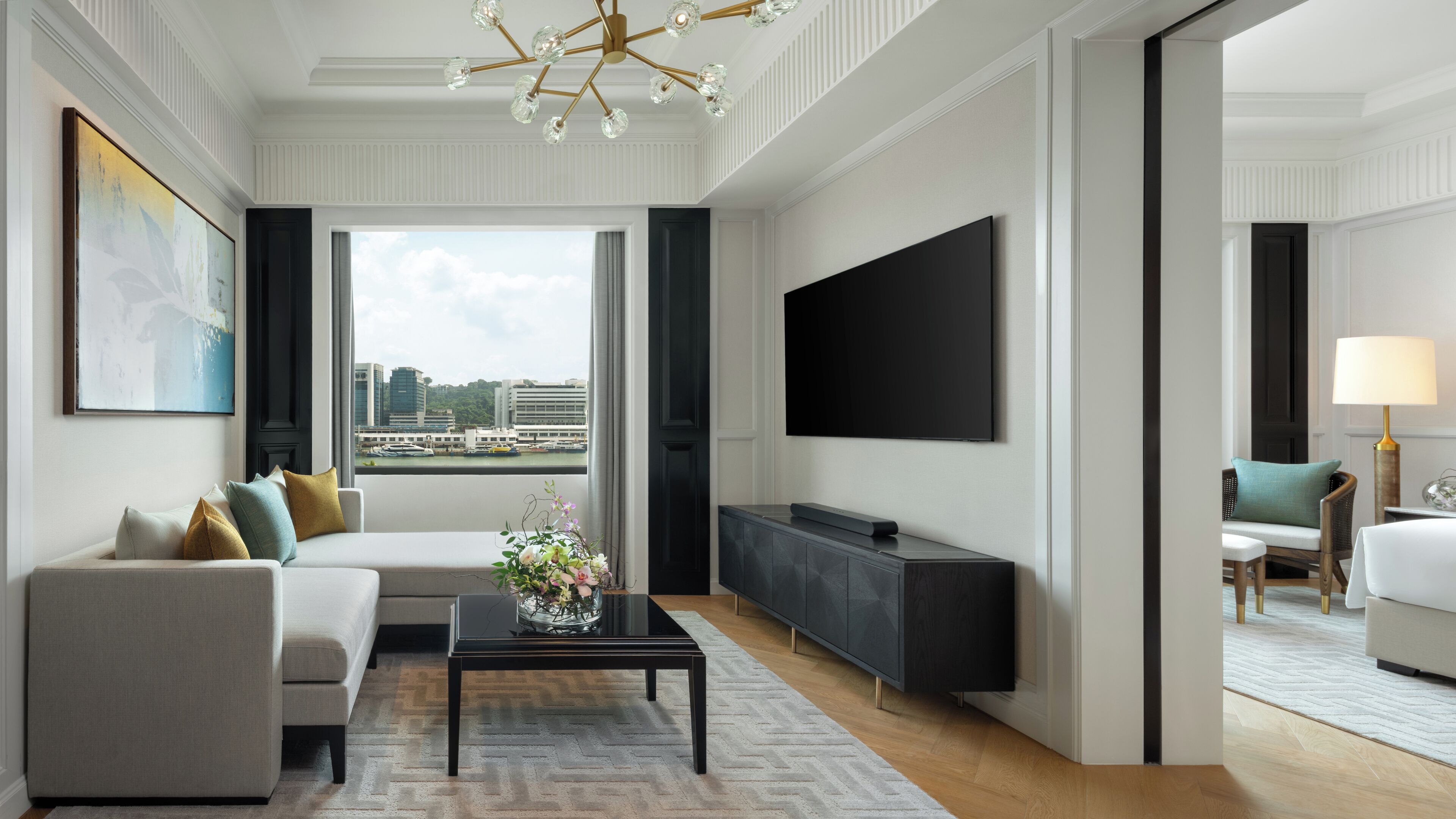 Peralatan tempat tidur premium, tilam berlapik, item bar mini percuma 