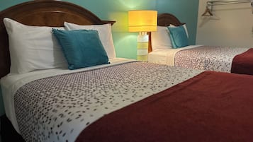 Cortinas blackout, tabla de planchar con plancha y wifi gratis