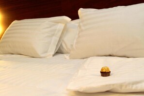 Pillowtop-Betten, Minibar, Zimmersafe, Schreibtisch