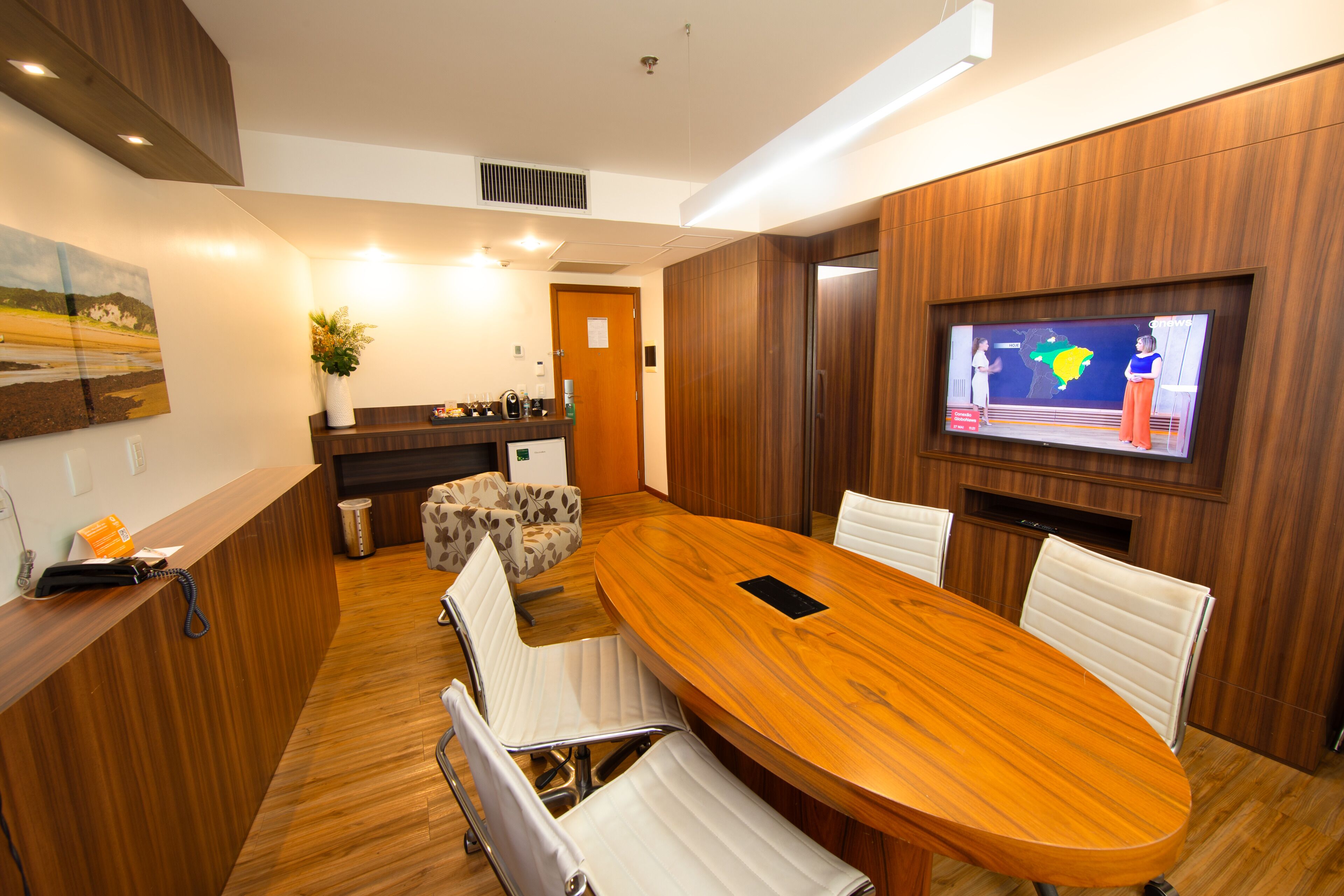 business suite | living area