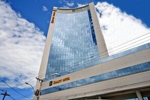 Front of property - Quality Hotel Vitoria (Vitoria)