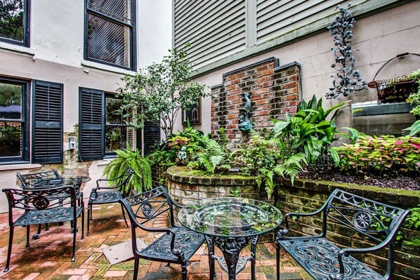 ลานระเบียง/นอกชาน