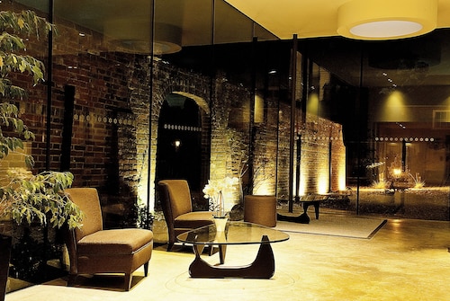 Lifehouse Spa & Hotel