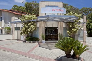 Área de estar no saguão