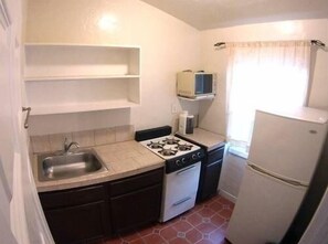 Fridge, microwave