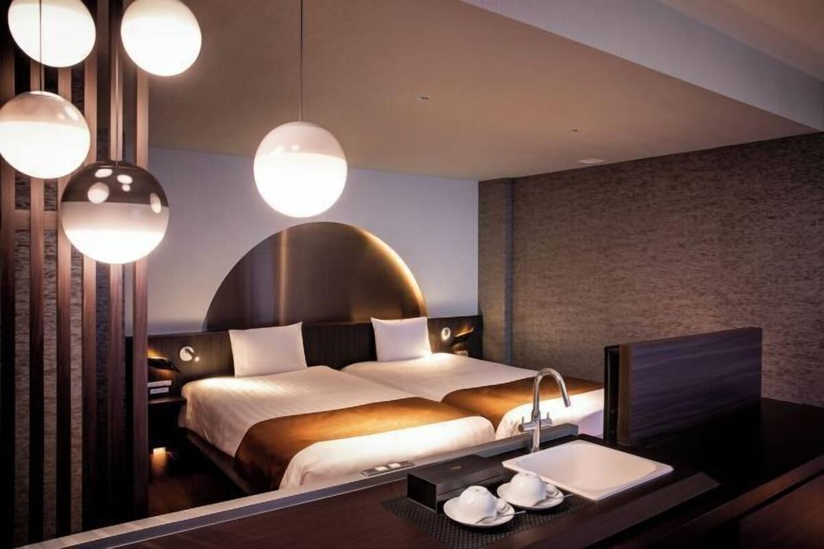 1 bedroom, in-room safe, desk, blackout curtains