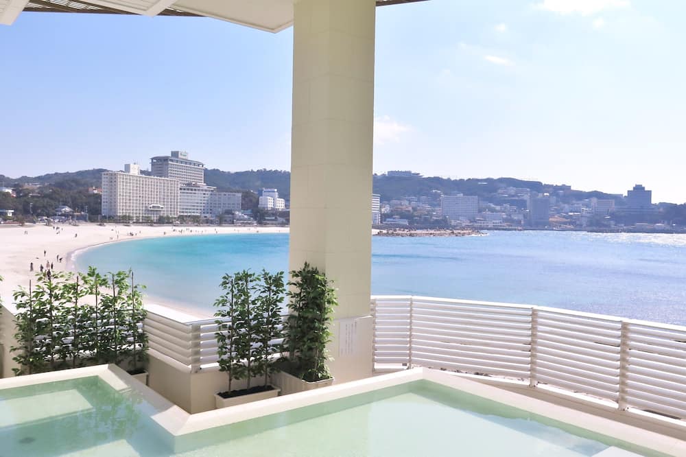 Shiraraso Grand Hotel