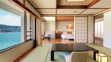 Camera, non fumatori, vista oceano (Universal) | Copriletto in piuma, una cassaforte in camera, tende oscuranti