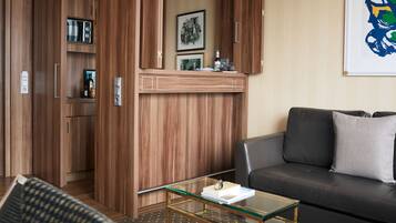Deluxe-Apartment, Kochnische | Eigene Kochnische | Mini-Kühlschrank, Wasserkocher, Kaffee-/Teefilter (wiederverwendbar)