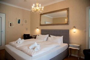 Room - Hotel zum Goldenen Stern (Pruem)