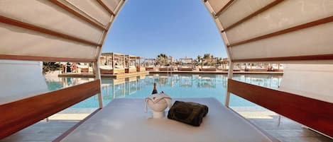 Outdoor pool, pool umbrellas, pool loungers