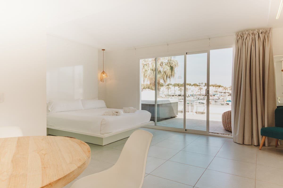 Studio Suite, Hot Tub, Marina View | View from room