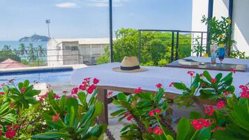 Suite, alberca privada | Vista desde la habitación