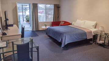 1 bedroom, down duvets, in-room safe, desk