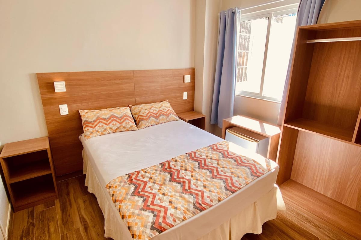 Economico Superior, acesso escada | Minibar, free WiFi, bed sheets