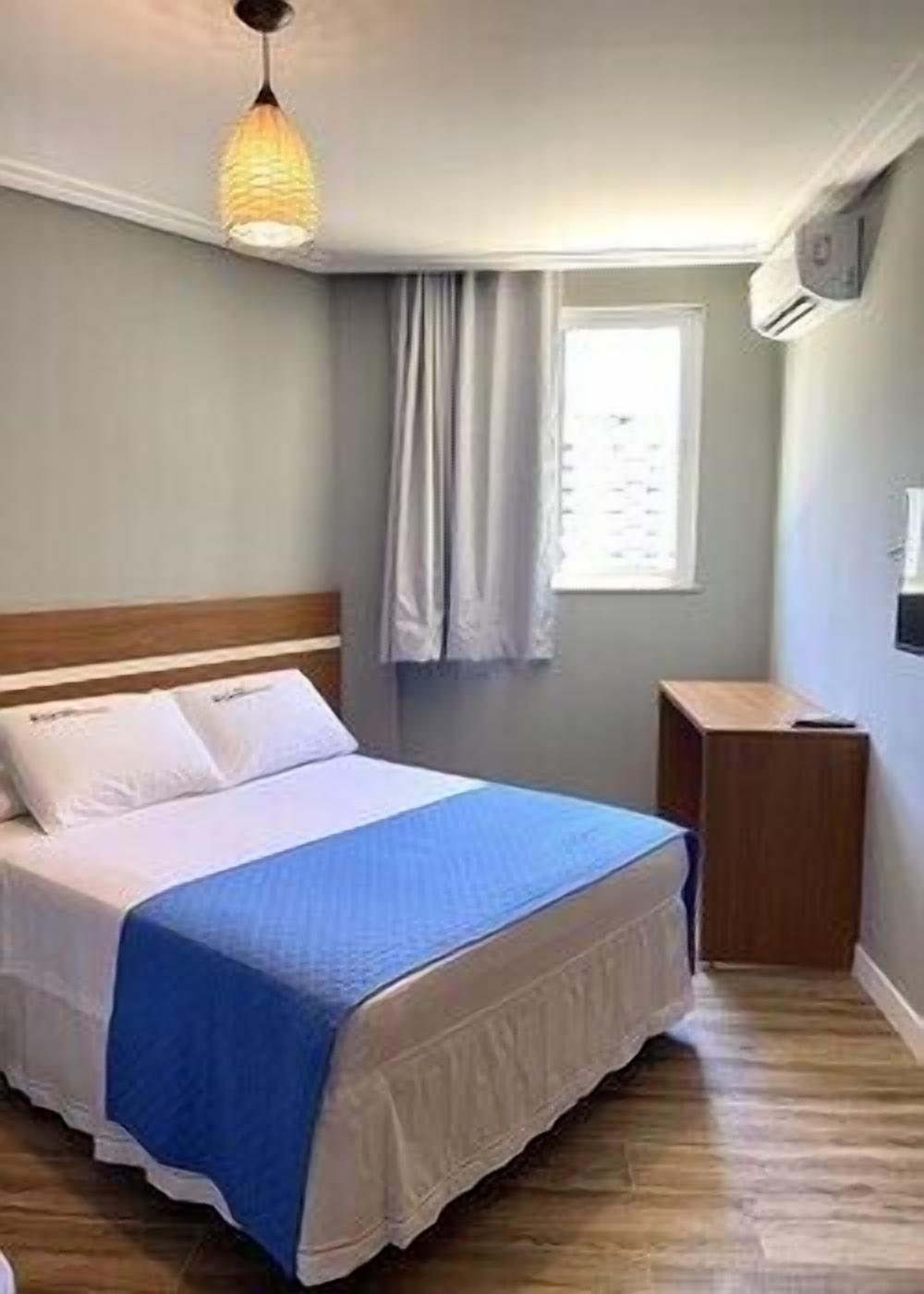 Bar mini, Wi-fi percuma, cadar katil 