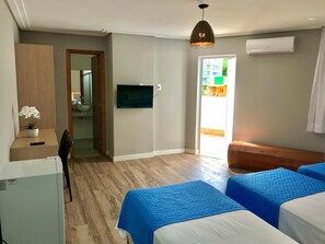 Minibar, free WiFi, bed sheets - Porto Salvador Hotel (Salvador)