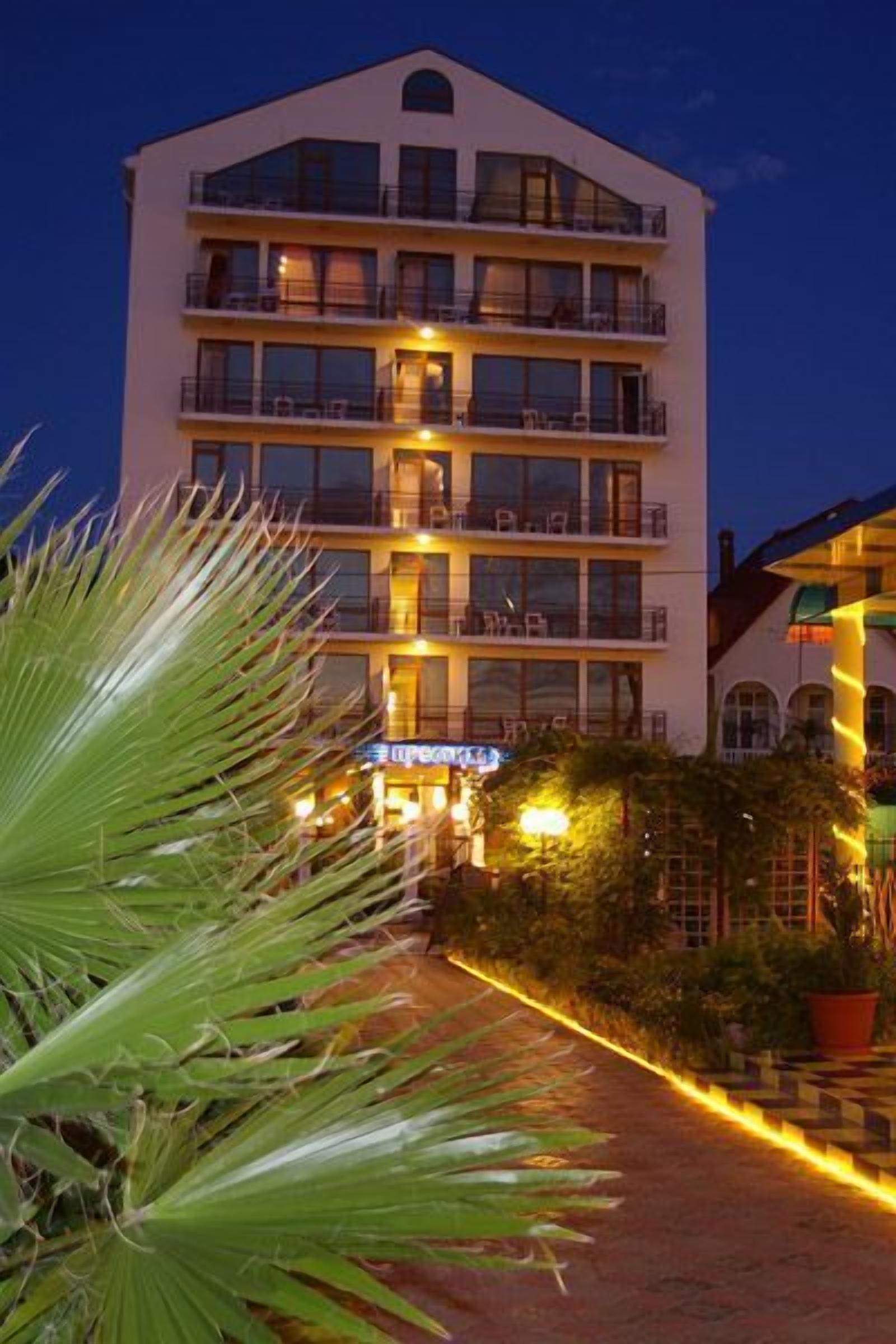 Front of property – evening/night