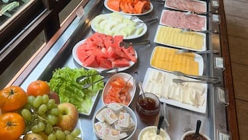 Desayuno buffet incluido todos los días