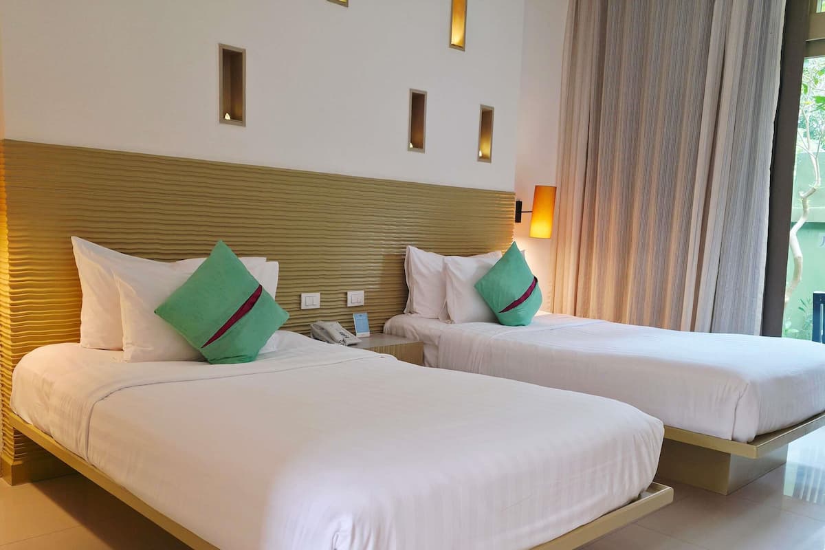 Superior Room, 2 Single Beds | In-room safe, individually furnished, desk, rollaway beds